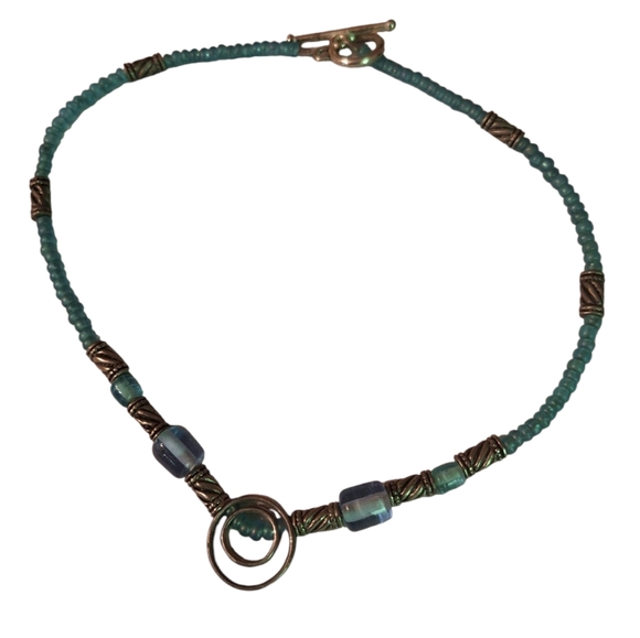 Gorgeous SEAFOAM Green  & Blue Beaded Necklace w/ Silver Toned Metal BEACHY Boho - Picture 1 of 9